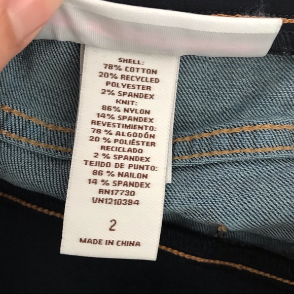 Liz Lange Maternity | Boot Cut Jeans | size 2 - Picture 5 of 7